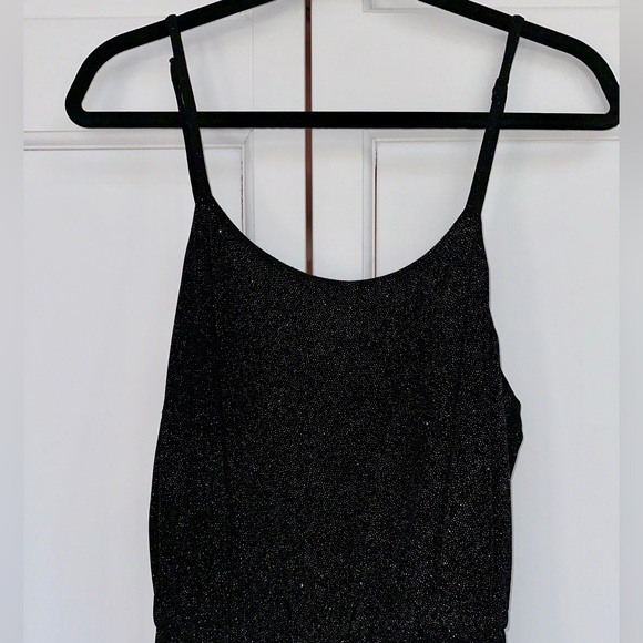 Alice + Olivia Zahara Glitter Cropped Jumpsuit - Picture 9 of 15